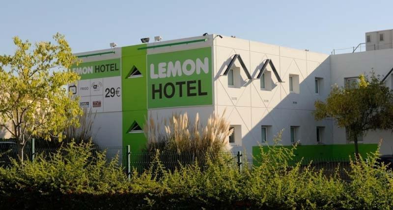 Lemon Hotel Tarascon Dış mekan fotoğraf
